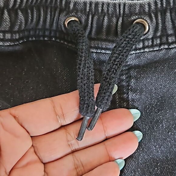 Gap Boy's Bundle 2 Piece Denim Jeans &  T-Shirt Blue/Black XS - Picture 8 of 16